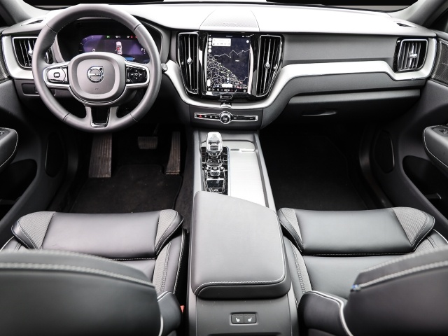 Volvo XC60 (12/2023, Hybrid (Benzin/Elektro))