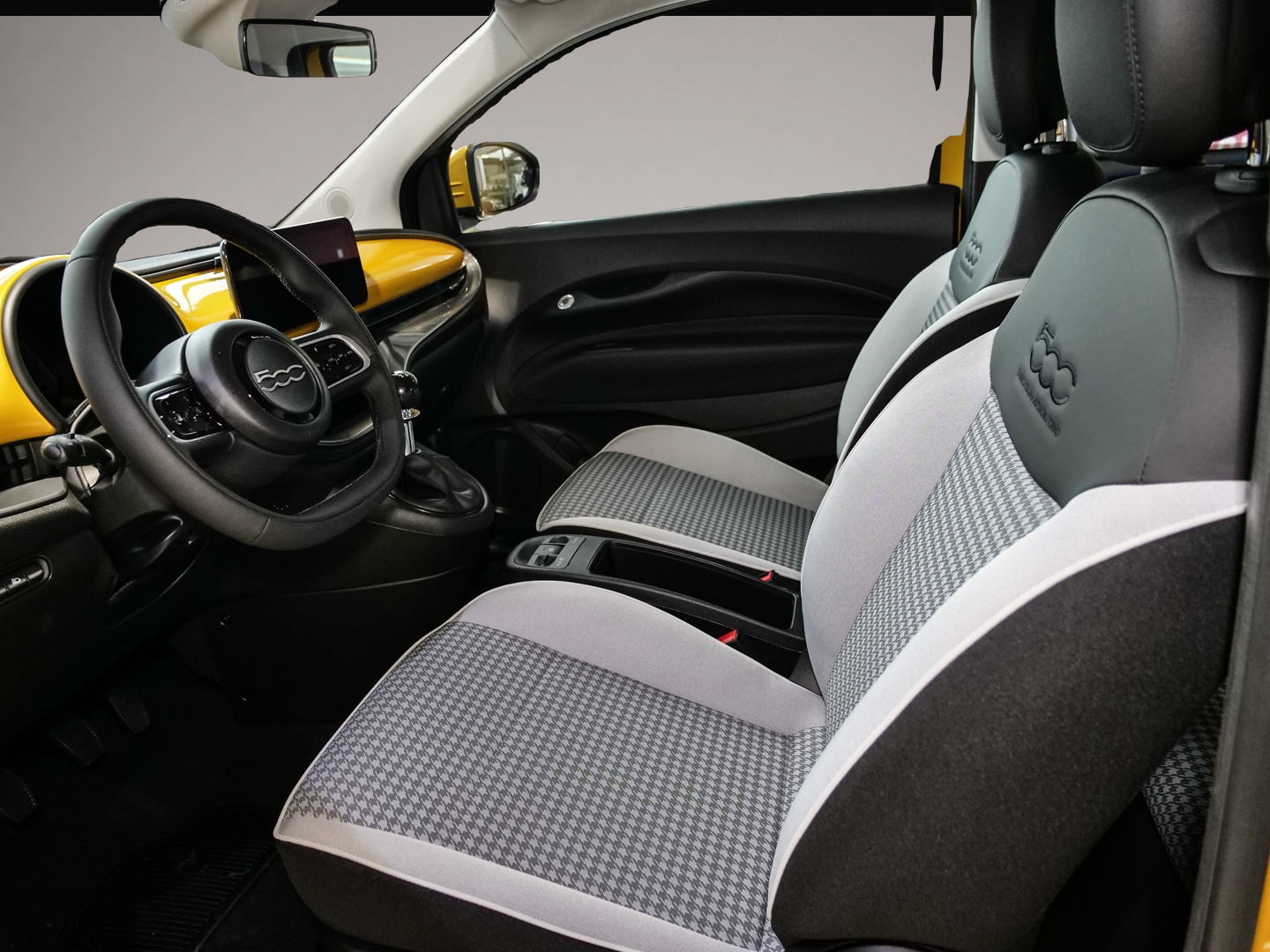Fiat 500, Bild 4 von 6