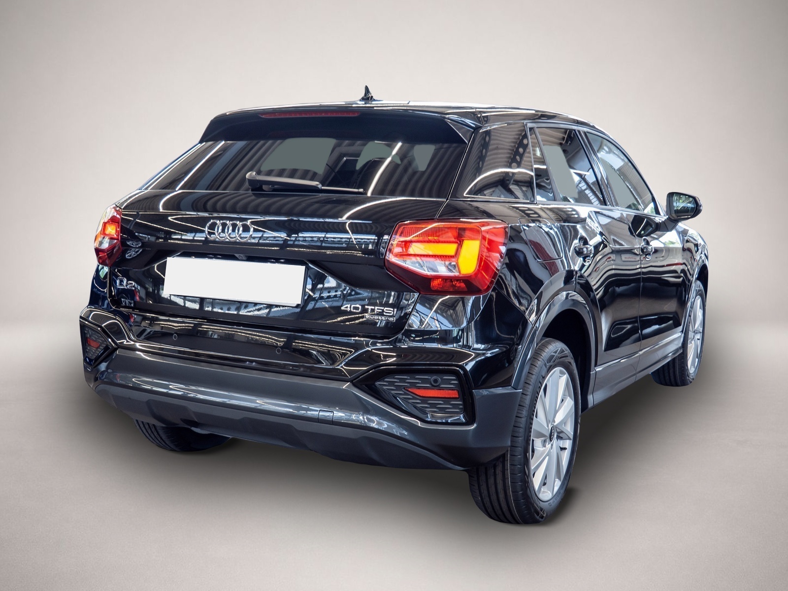Audi Q2 (10/2025, Benzin)