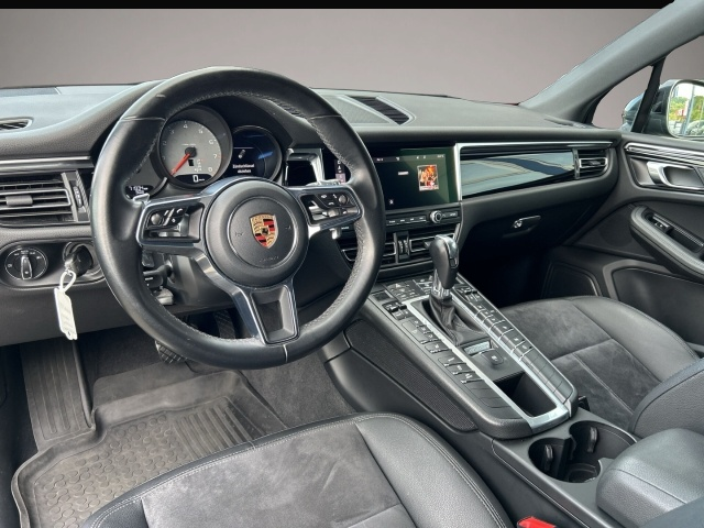 Porsche Macan (04/2019, Benzin)