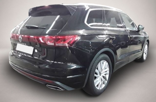 Volkswagen Touareg (10/2025, )