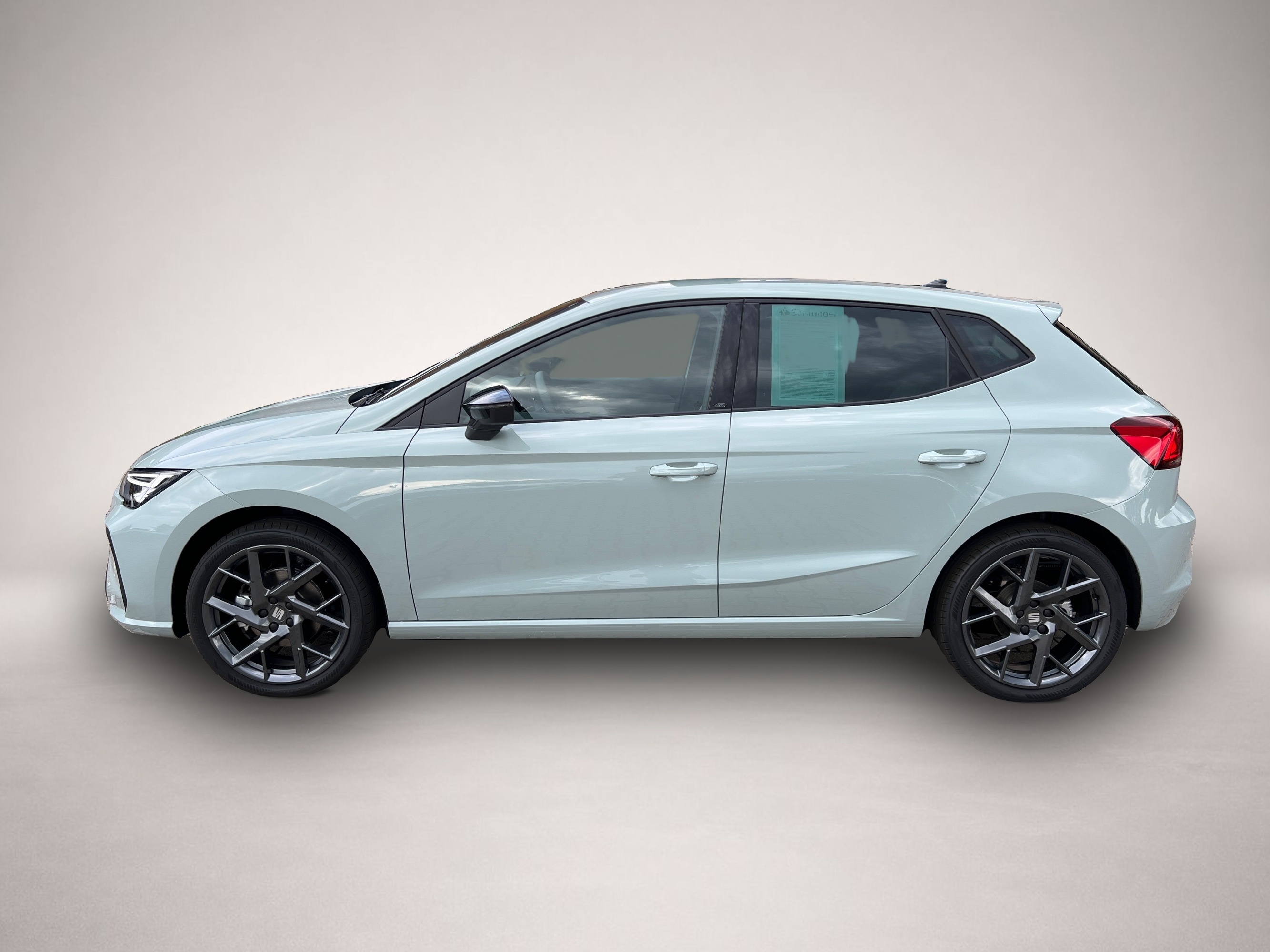 SEAT Ibiza, Bild 2 von 5