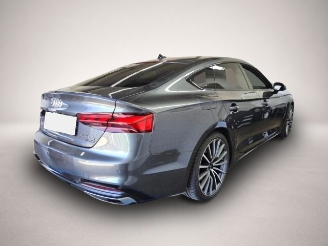 Audi A5 (03/2023, Benzin)