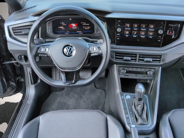 Volkswagen Polo (03/2021, Benzin)