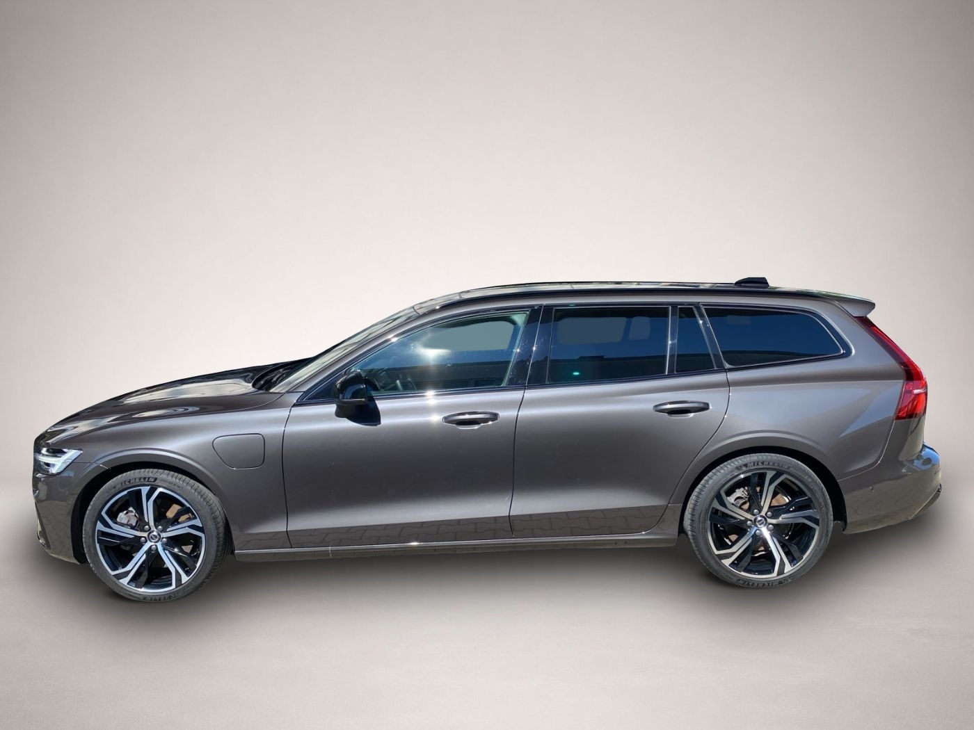 Volvo V60 (05/2023, )