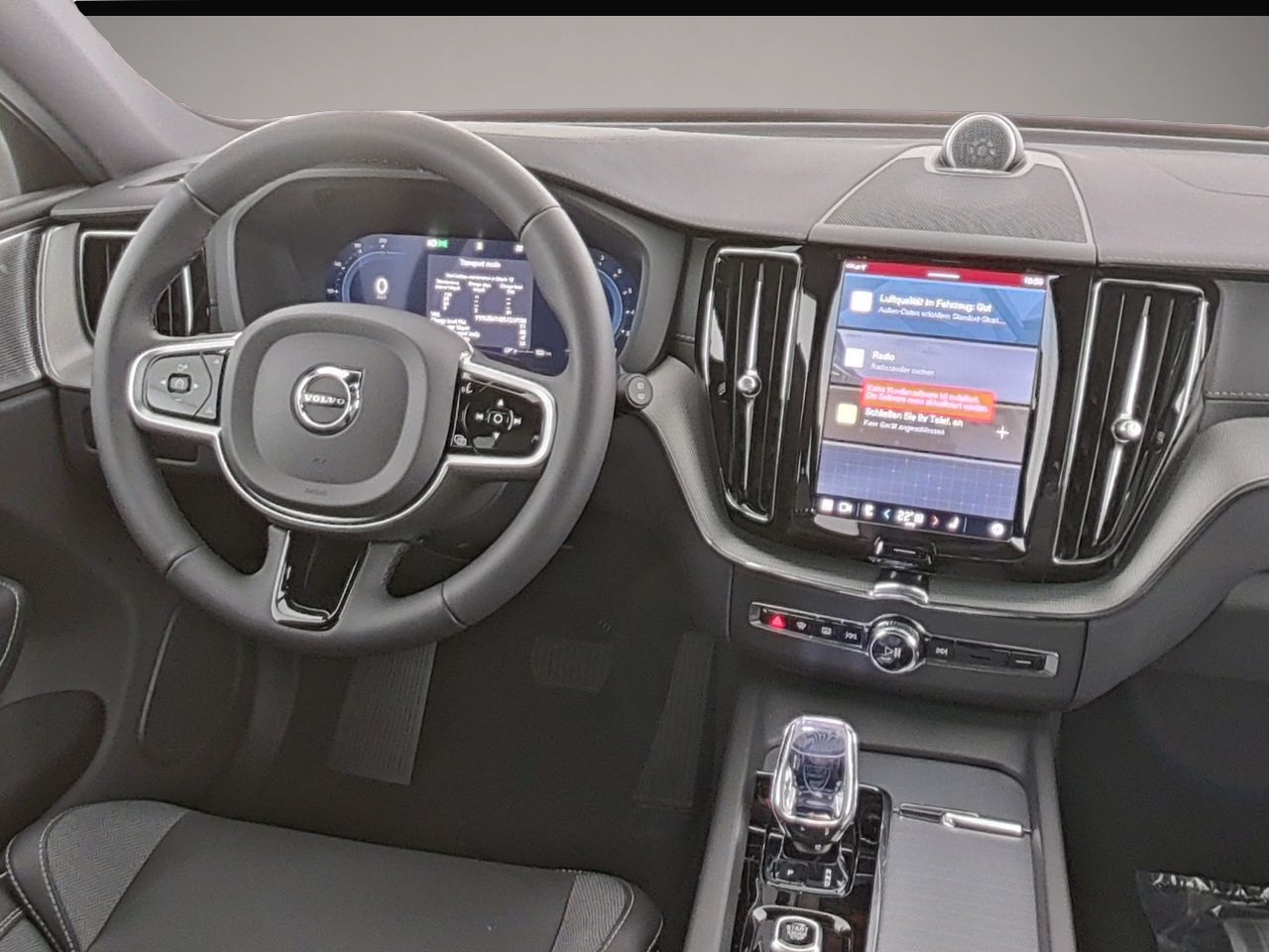 Volvo XC60 (06/2025, Benzin)