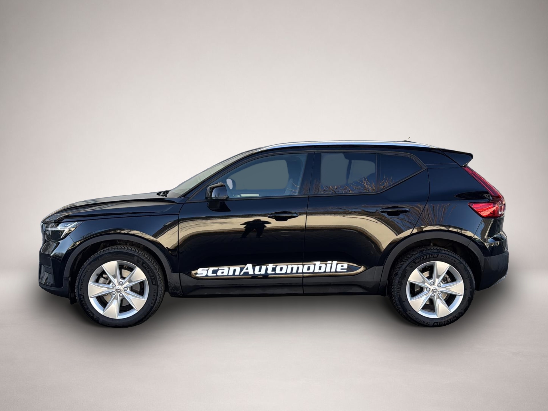 Volvo XC40 (12/2023, Benzin)