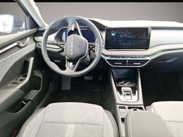 Skoda Octavia (04/2025, Benzin)