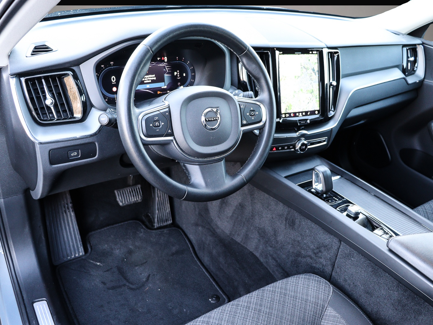 Volvo XC60 (12/2023, Benzin)