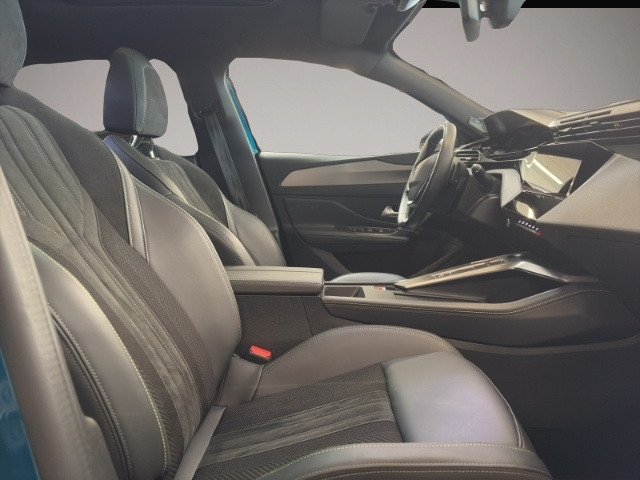 Peugeot 408 (12/2023, Benzin)