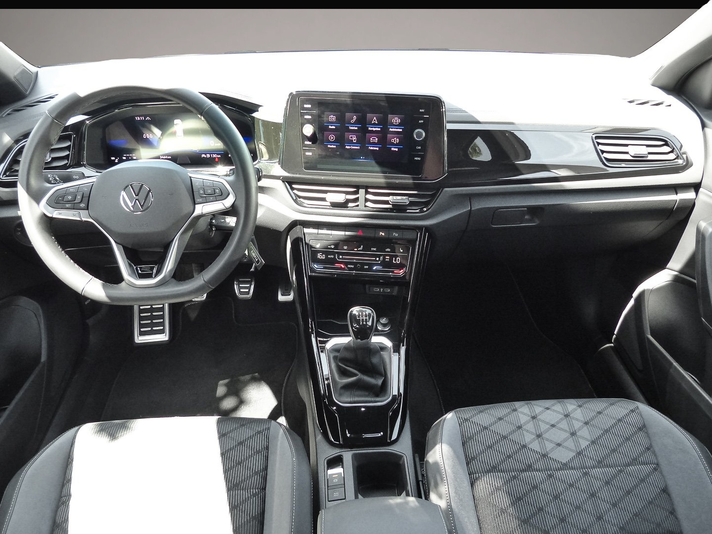 Volkswagen T-Roc (05/2024, Benzin)