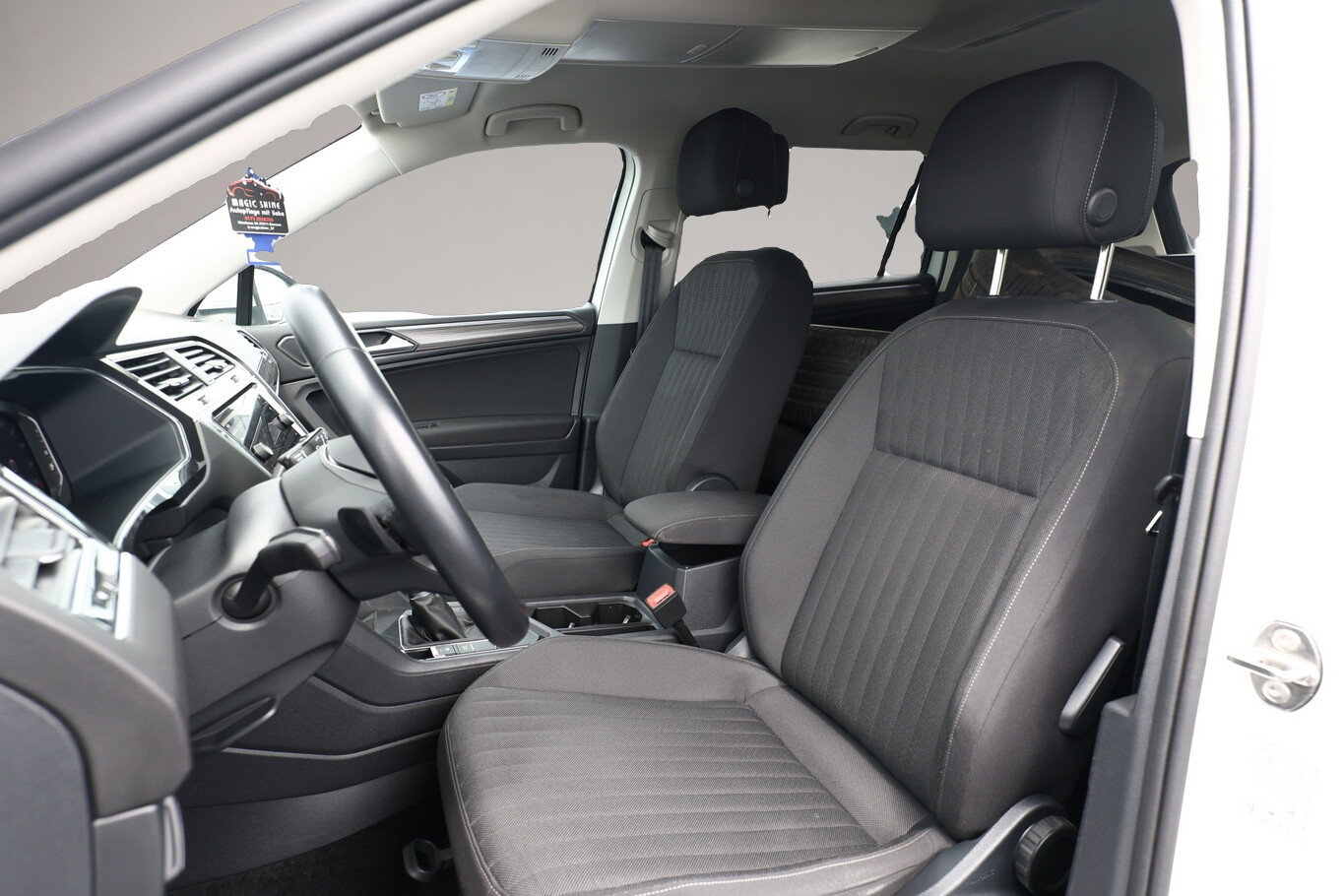 Volkswagen Tiguan Allspace (03/2023, Benzin)