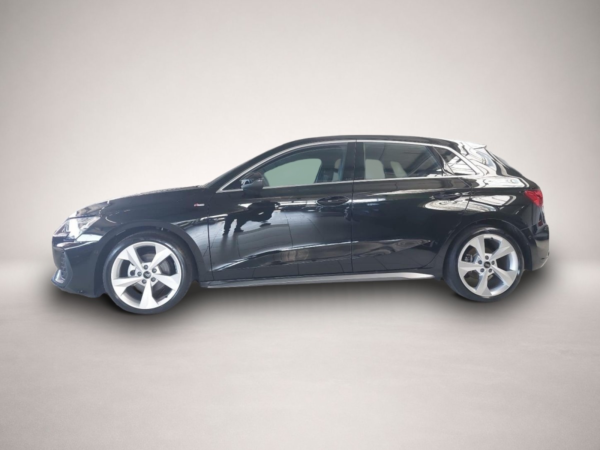 Audi A3 (08/2025, Benzin)