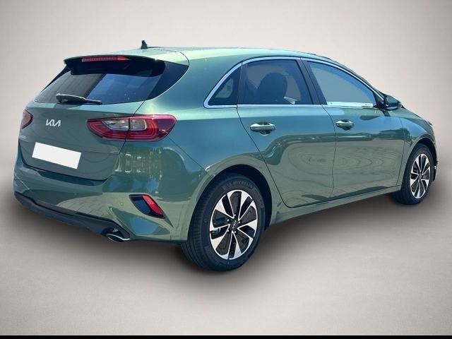 KIA cee'd / Ceed (01/2026, Benzin)