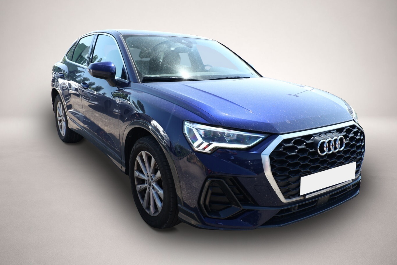 Audi Q3 (12/2021, Benzin)