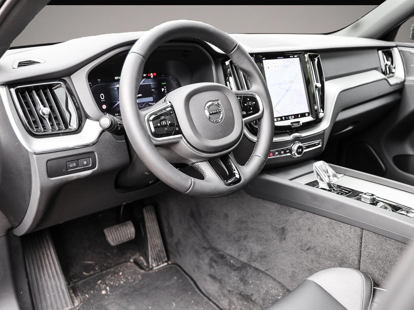 Volvo XC60 (12/2023, Hybrid (Benzin/Elektro))