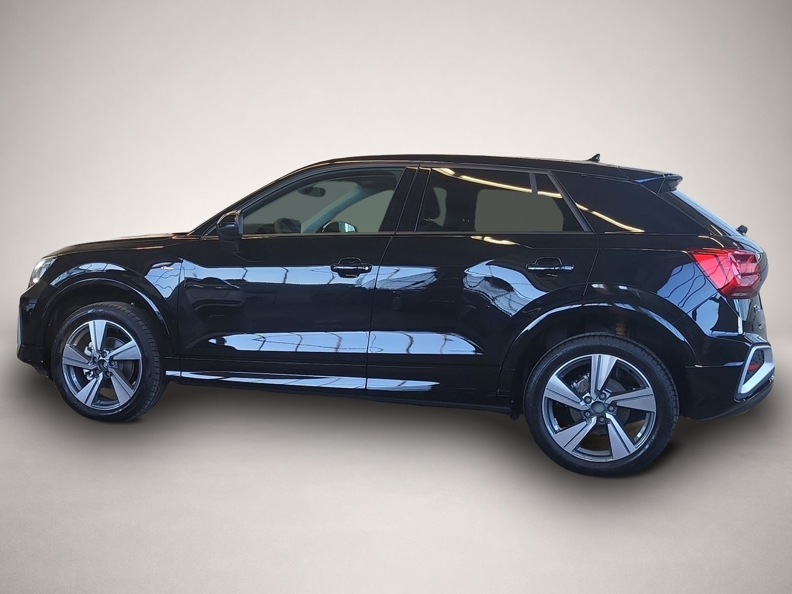 Audi Q2 (07/2025, Benzin)