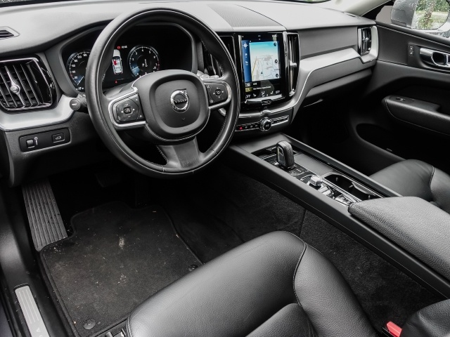Volvo XC60 (02/2021, Benzin)