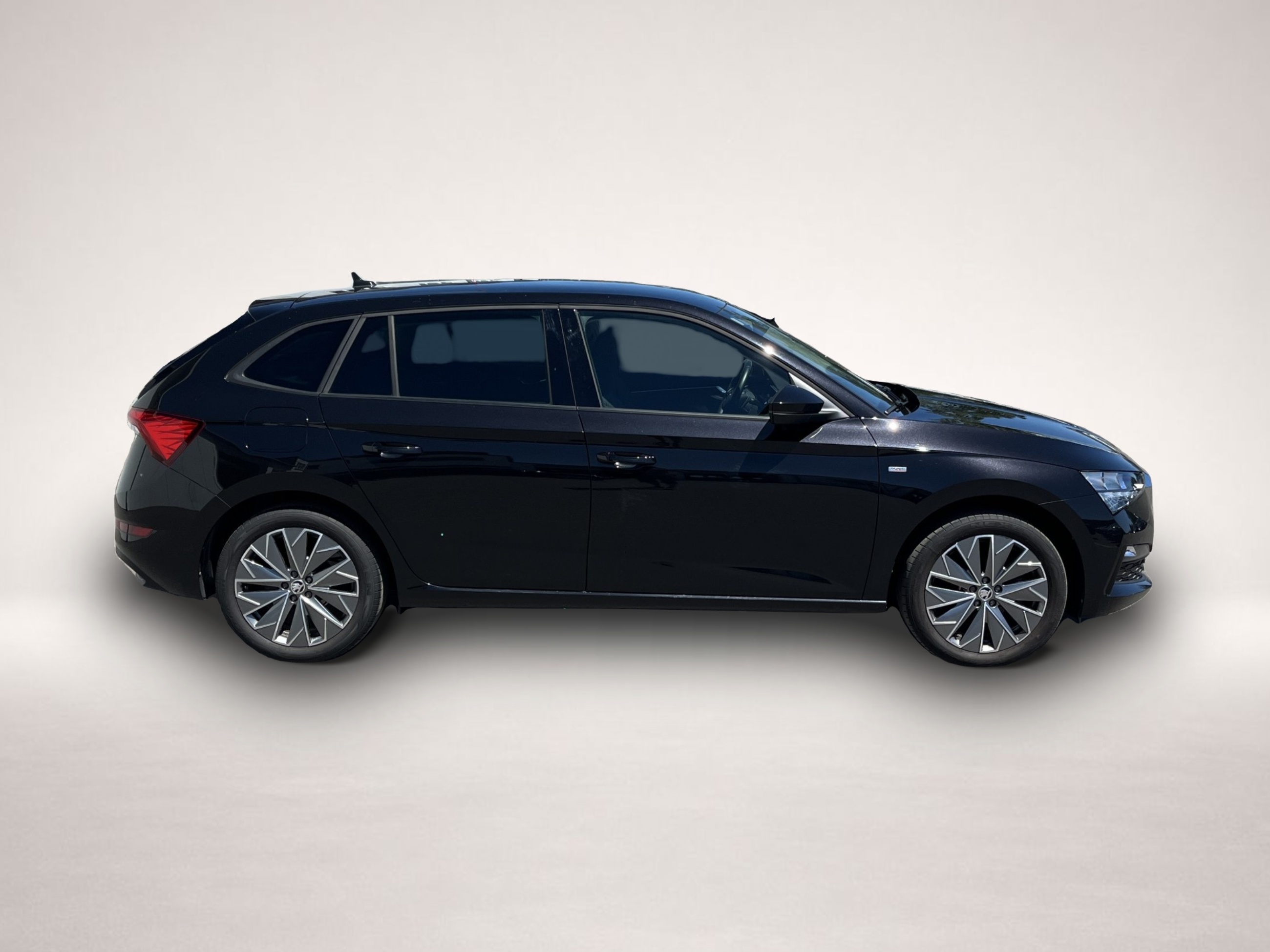 Skoda Scala (04/2023, Benzin)