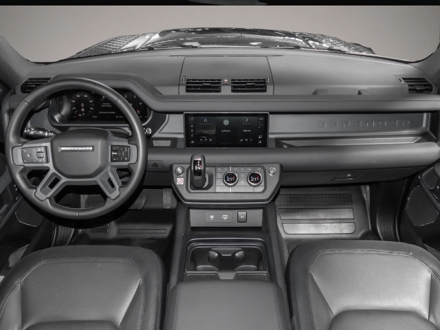 Land-Rover Defender (08/2023, Diesel)