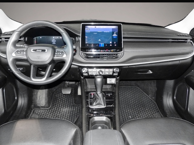 Jeep Compass (06/2024, Benzin)