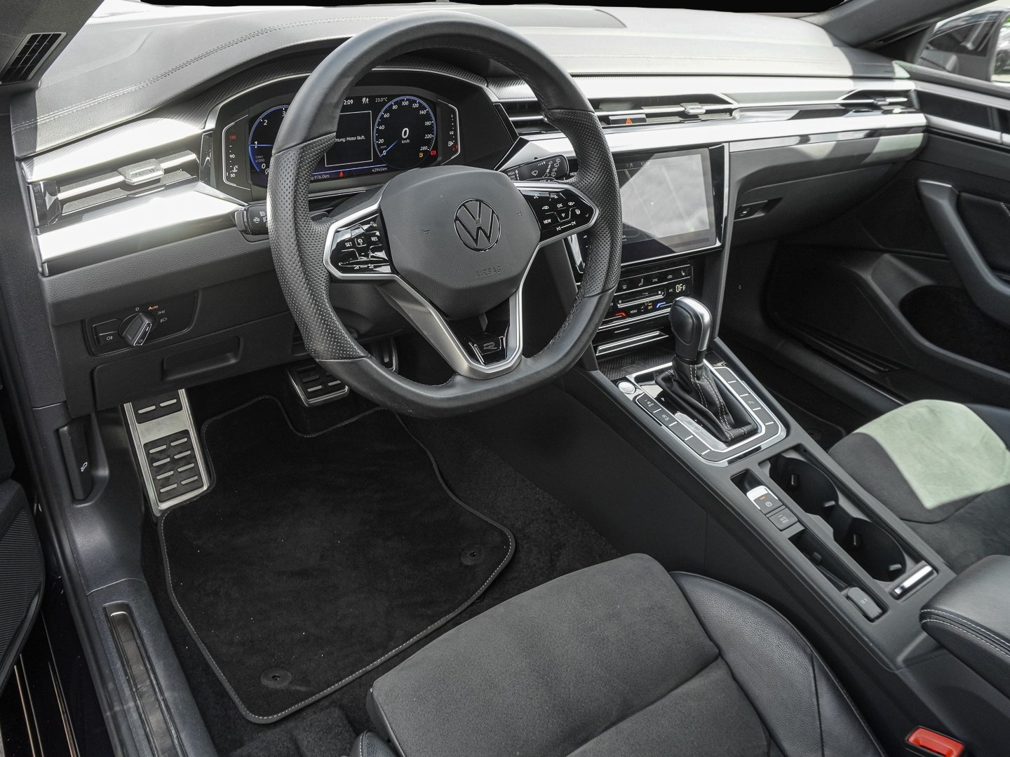 Volkswagen Arteon (05/2023, )
