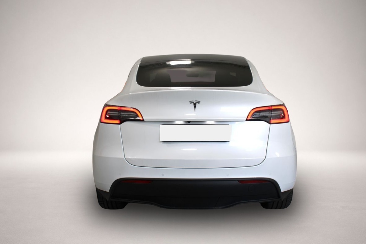 Tesla Model Y (08/2022, ELECTRIC)