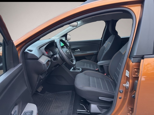 Dacia Sandero (11/2022, Benzin)