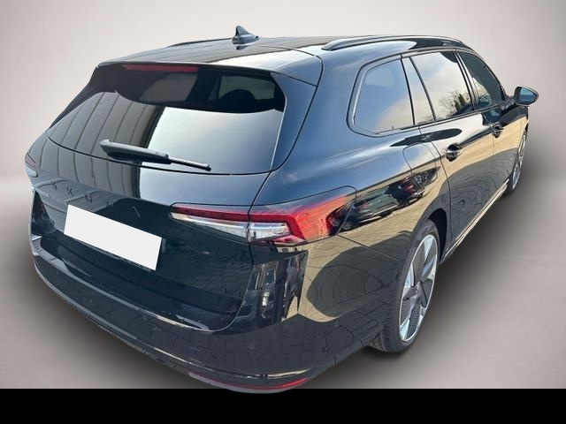 Skoda Superb (03/2026, Benzin)