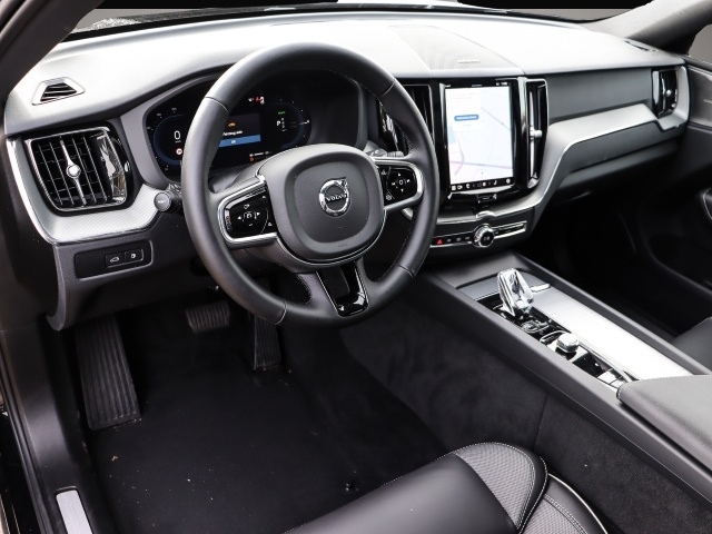 Volvo XC60 (02/2024, Hybrid (Benzin/Elektro))