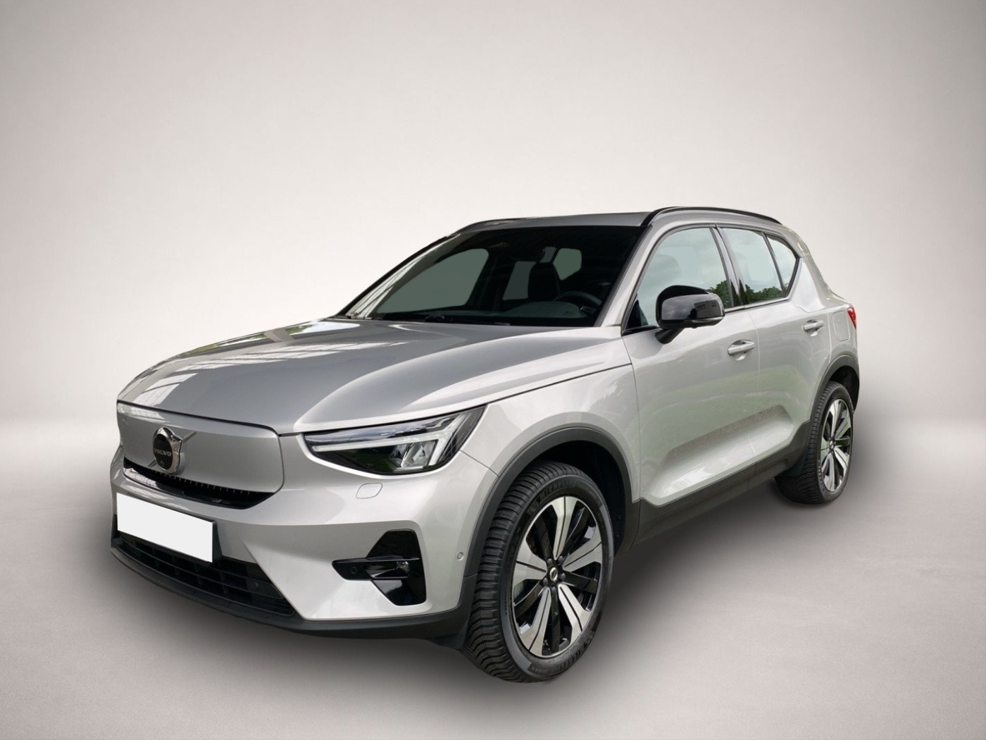 Volvo XC40 (11/2022, ELECTRIC)