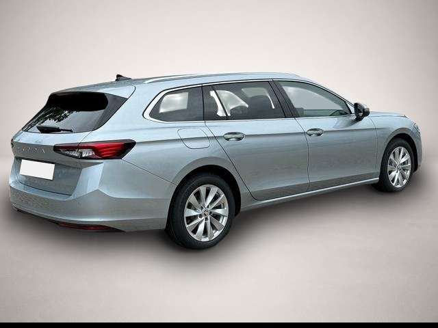 Skoda Superb, Bild 2 von 5