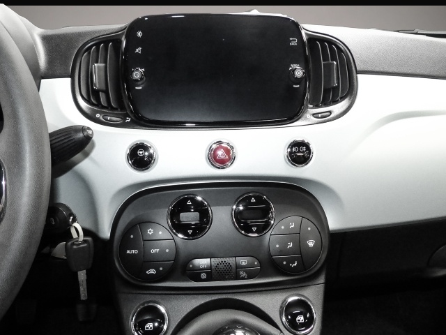 Fiat 500C (05/2023, Benzin)