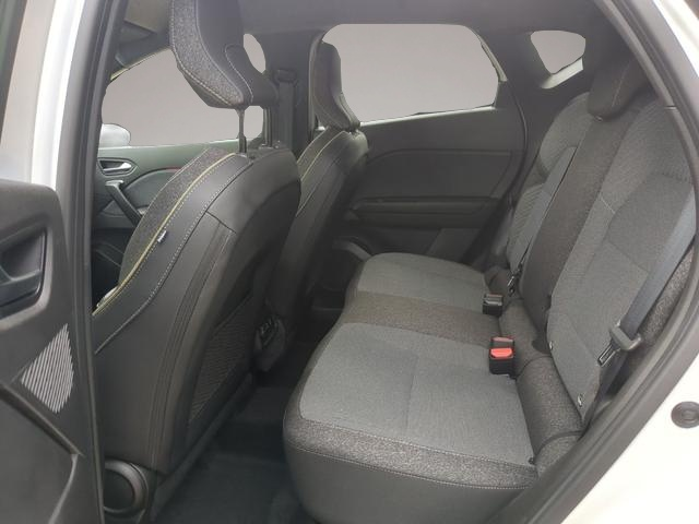 Renault Captur (10/2025, Benzin)