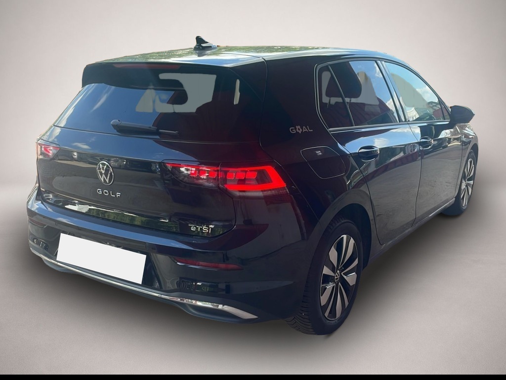 Volkswagen Golf (08/2025, Benzin)