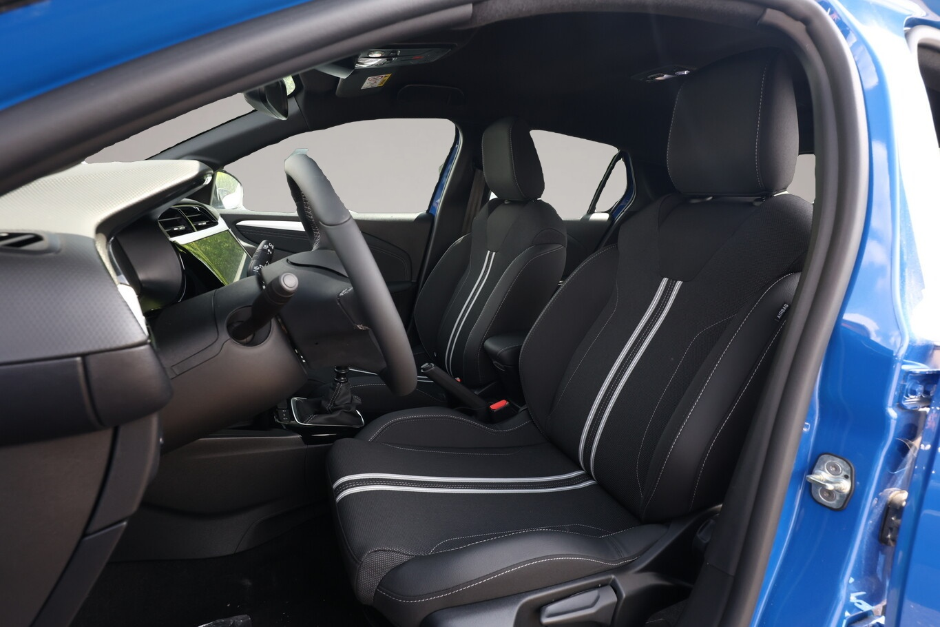 Opel Corsa (10/2025, Benzin)