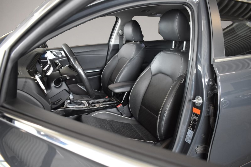 KIA cee'd / Ceed (11/2020, Benzin)
