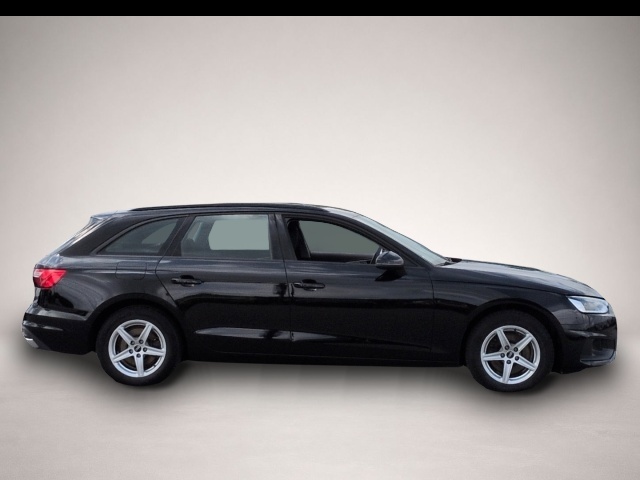 Audi A4 (05/2023, Diesel)