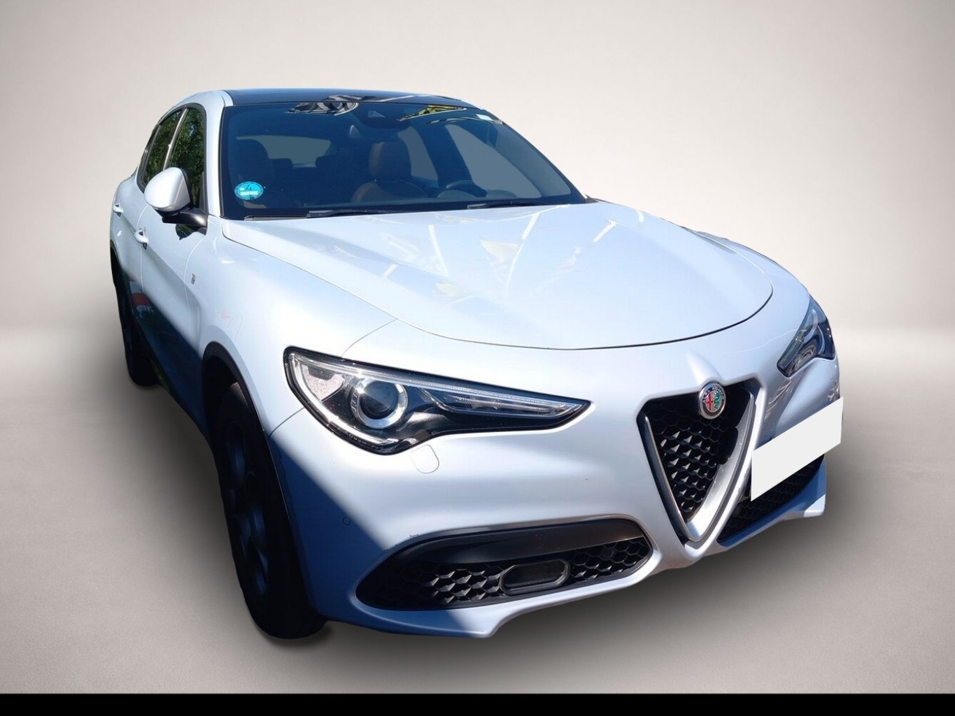 Alfa-Romeo Stelvio (11/2022, Benzin)