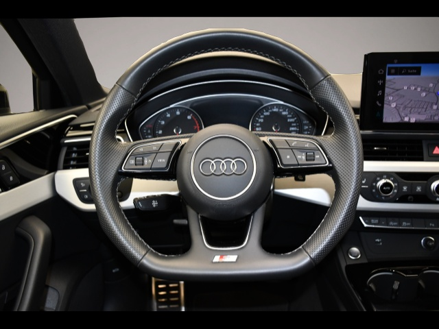 Audi quattro (03/2023, )