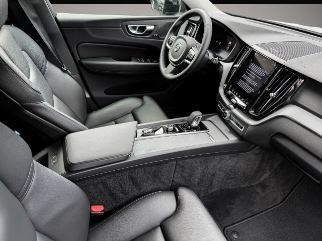 Volvo XC60 (01/2024, Benzin)