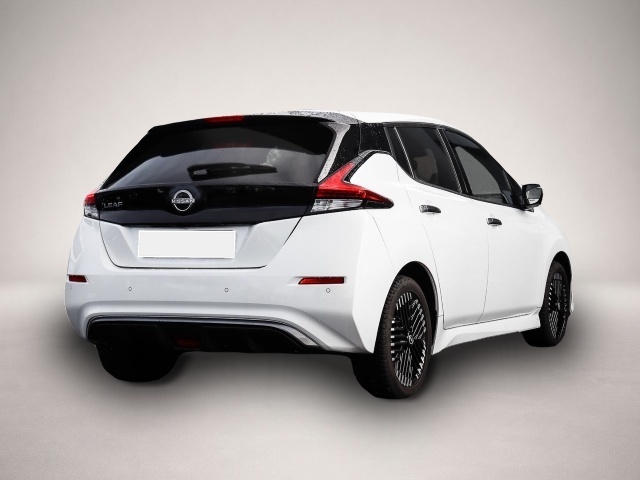 Nissan Leaf (12/2022, ELECTRIC)