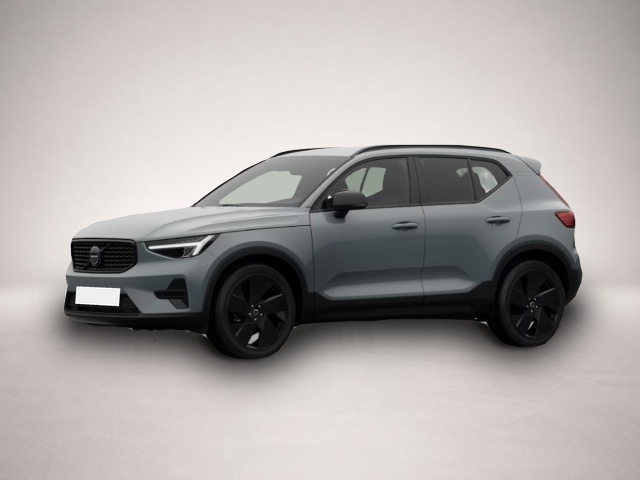 Volvo XC40 (01/2026, Benzin)
