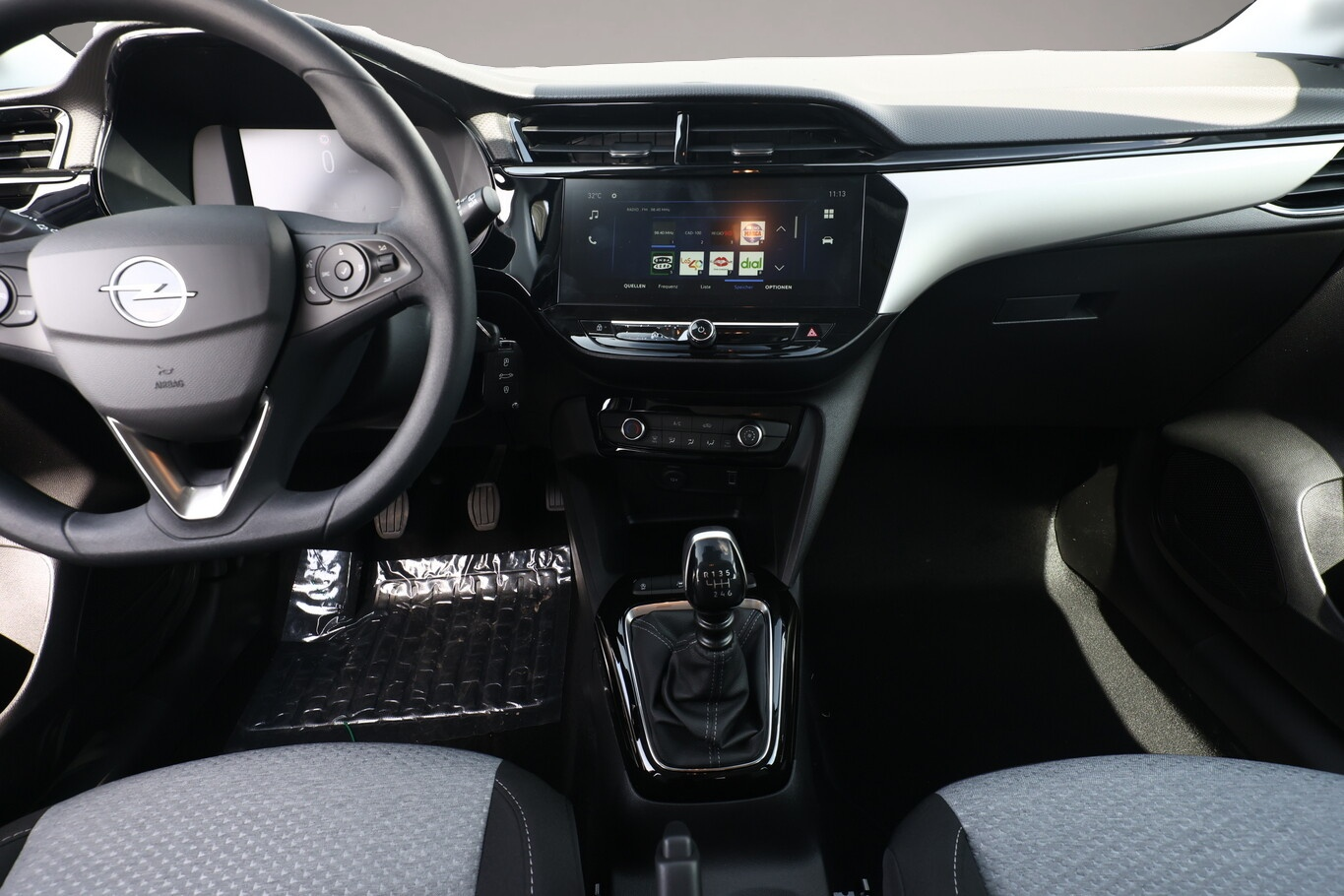 Opel Corsa (10/2025, Benzin)