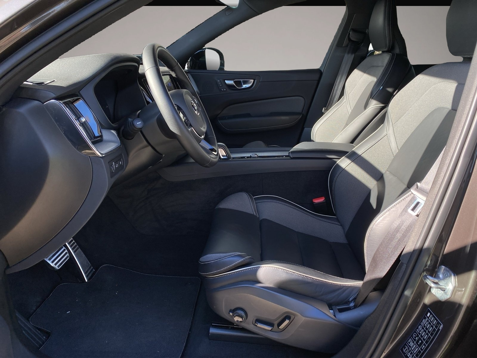 Volvo XC60 (07/2022, )