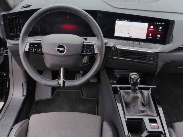Opel Astra (06/2024, Benzin)