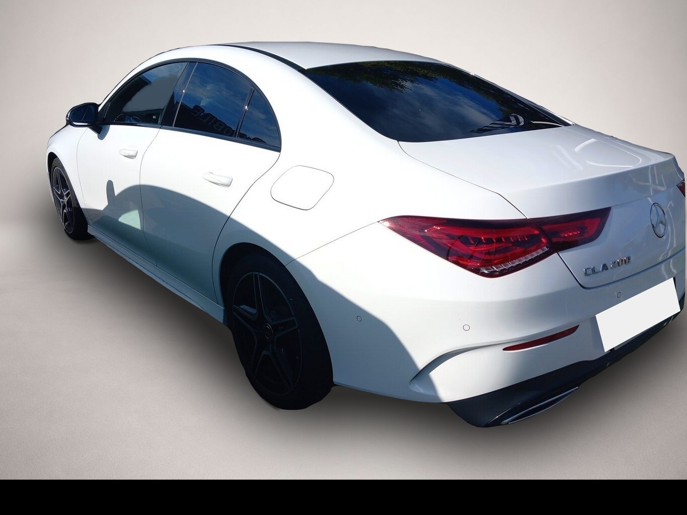Mercedes-Benz CLA 200 (02/2022, Benzin)