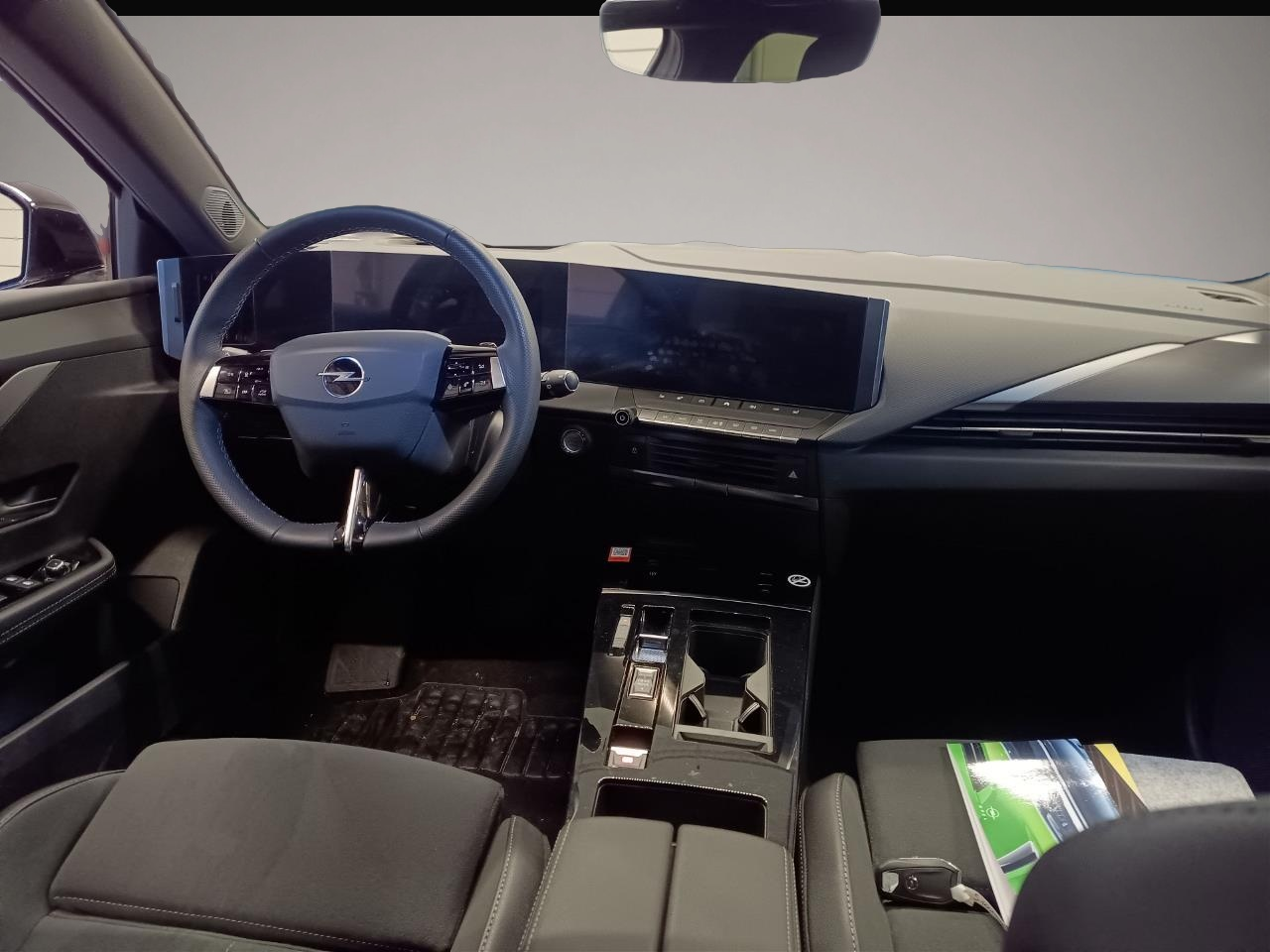 Opel Astra (03/2025, Benzin)