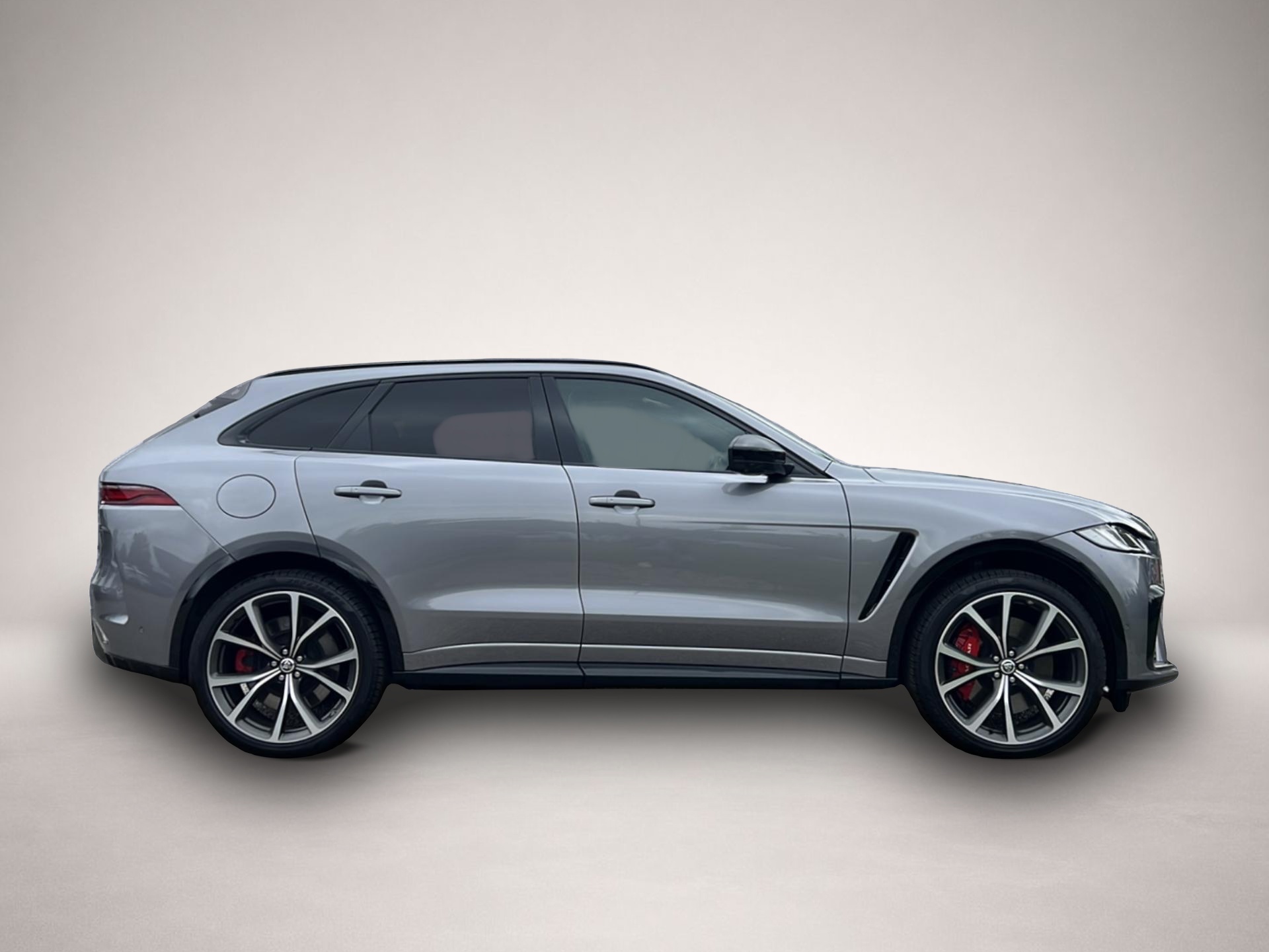 Jaguar F-Pace (06/2023, Benzin)