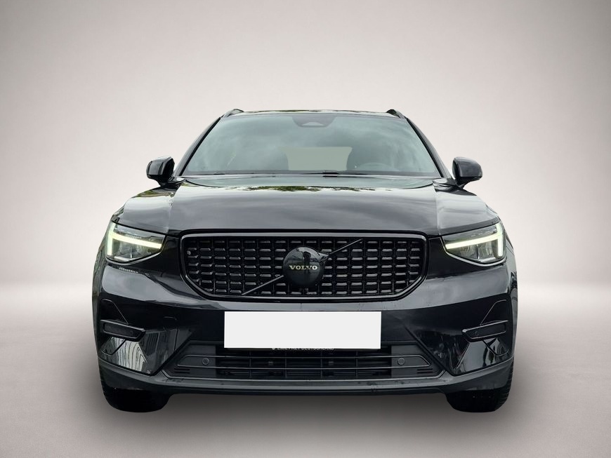 Volvo XC40 (05/2025, Benzin)